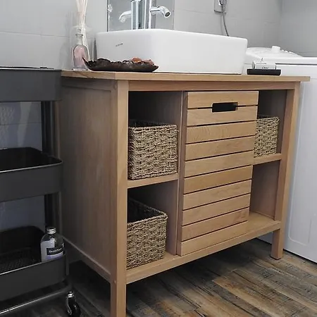 Inter-hotel Ouest Les Stralitzias Апартаменти Антіб
