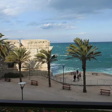Inter-hotel Ouest Les Stralitzias Appartement *